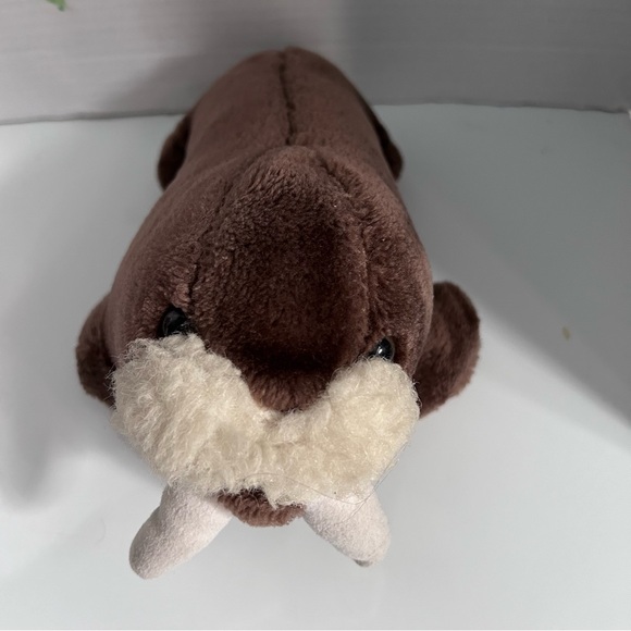 Sea World VINTAGE 1988 BROWN WALRUS 10" Plush STUFFED ANIMAL Toy - Picture 2 of 5
